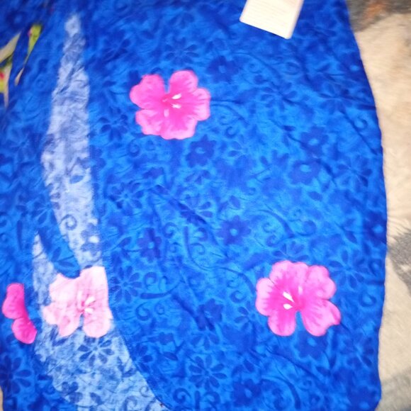 Unity Trading Hawaiian Floral Wrap Skirt Sarong Bikini Top Crop Beach CoverUp OS - Picture 2 of 4